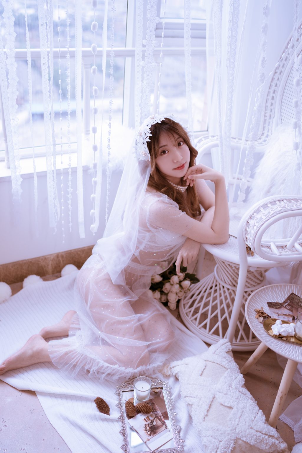 Watch sexy Coser@黑川 Vol.024: 白色婚纱 photos