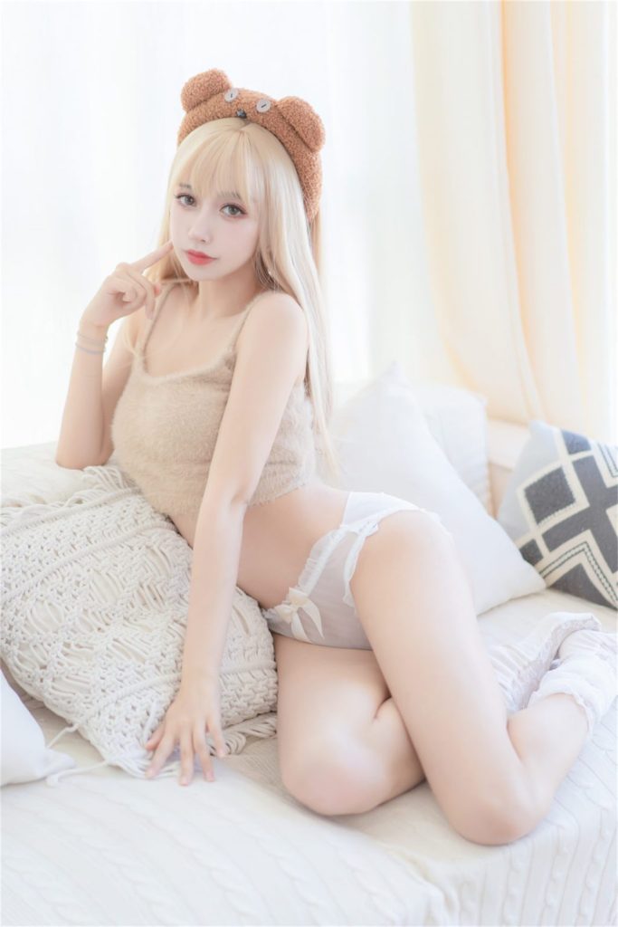 Coser@过期米线线喵 Vol.136: 小熊软糖