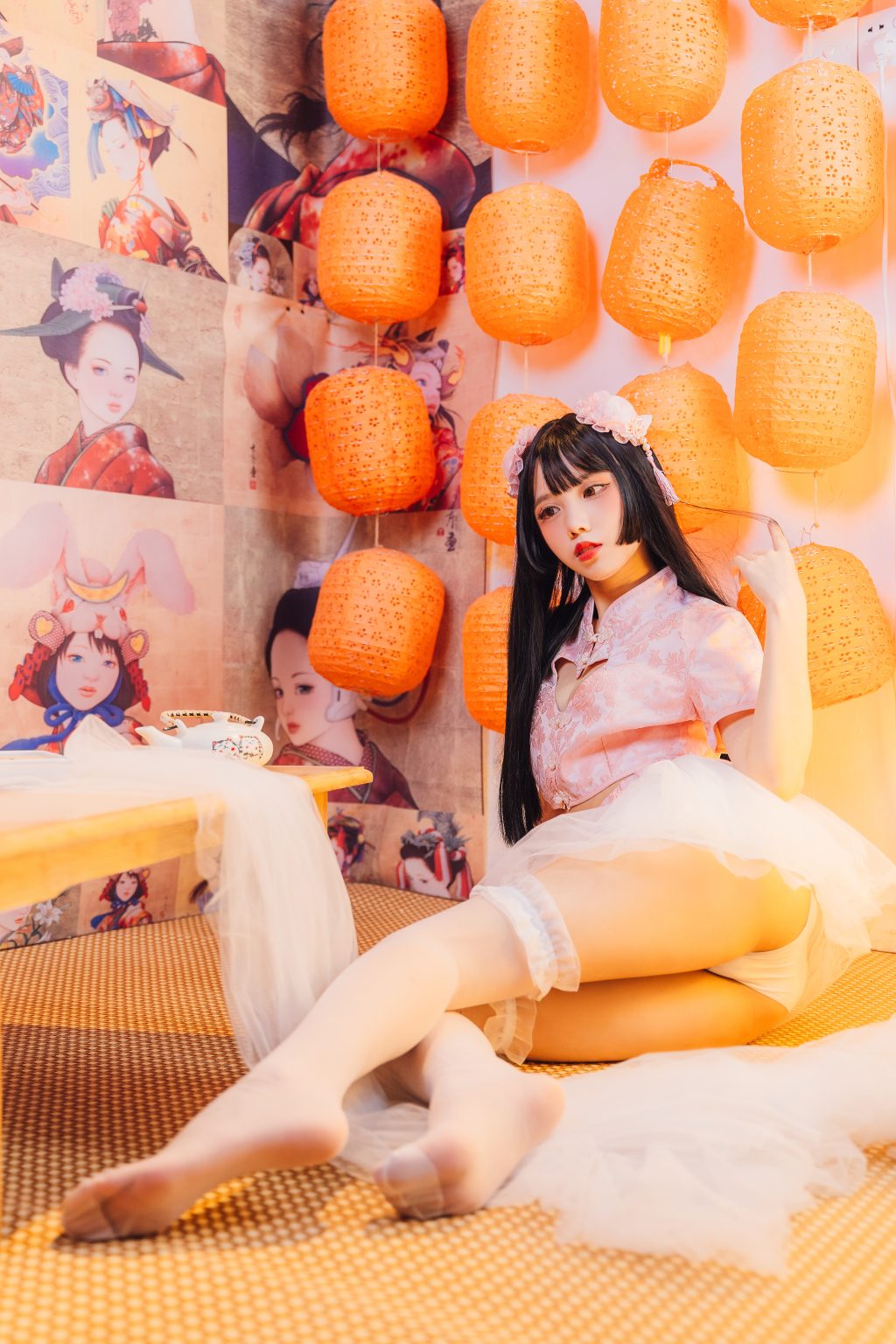 Watch sexy Coser@果咩酱w Vol.017: 中国风 电子图 photos