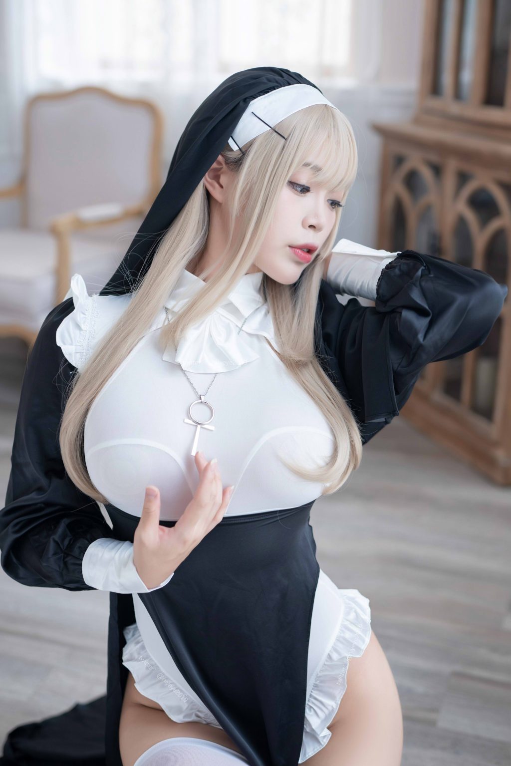 Watch sexy Coser@白烨 Vol.044: 禁x欲修女 photos
