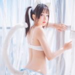 Coser@桜桃喵 Vol.073: 白衬衫双马尾