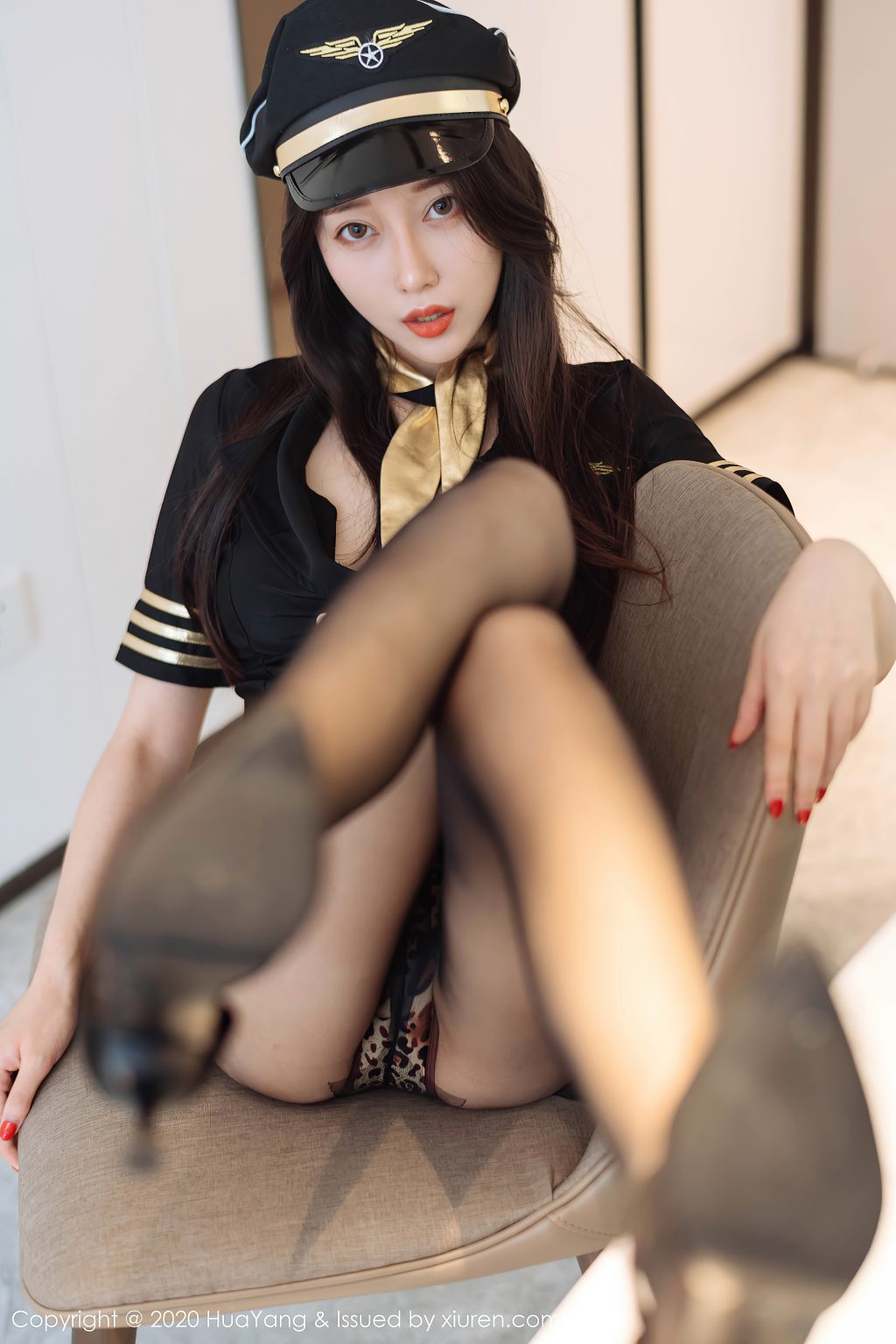 Watch sexy HuaYang Vol.269: 玥儿玥er photos