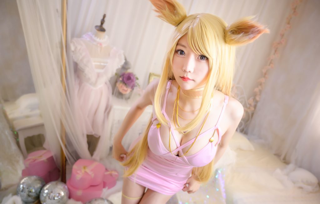 Watch sexy Coser@香草喵露露 No.021: 阿狸同人 photos