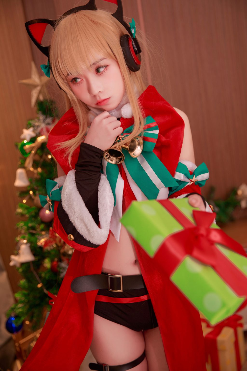 Watch sexy Coser@G44不会受伤 Vol.007: TMP圣诞 photos