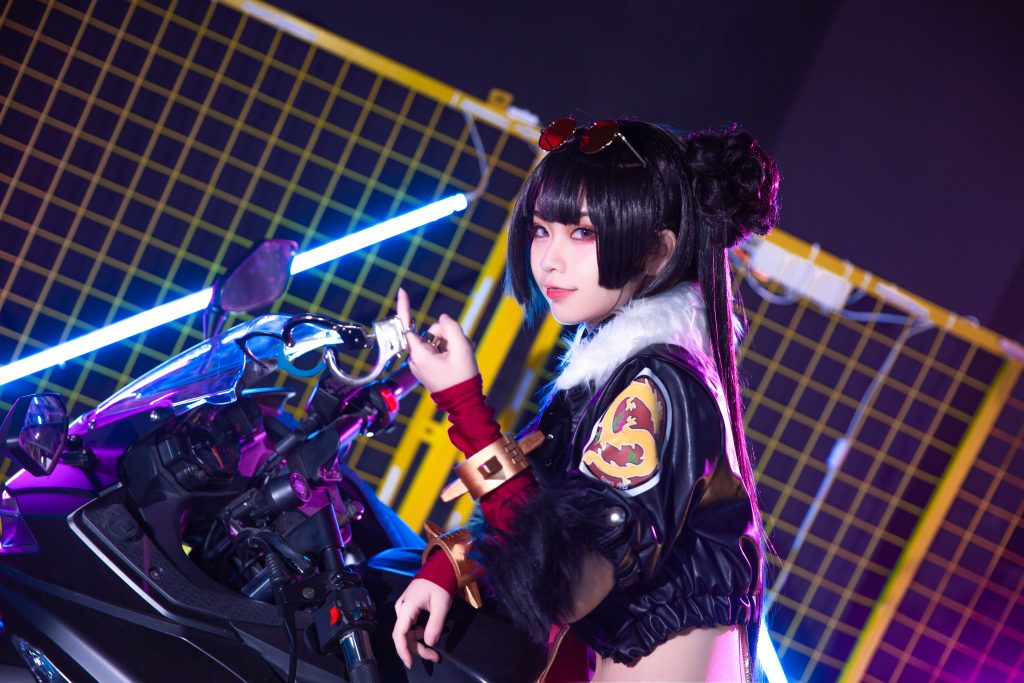 Watch sexy Coser@G44不会受伤 Vol.009: 春鹏饺子外卖小妹 photos