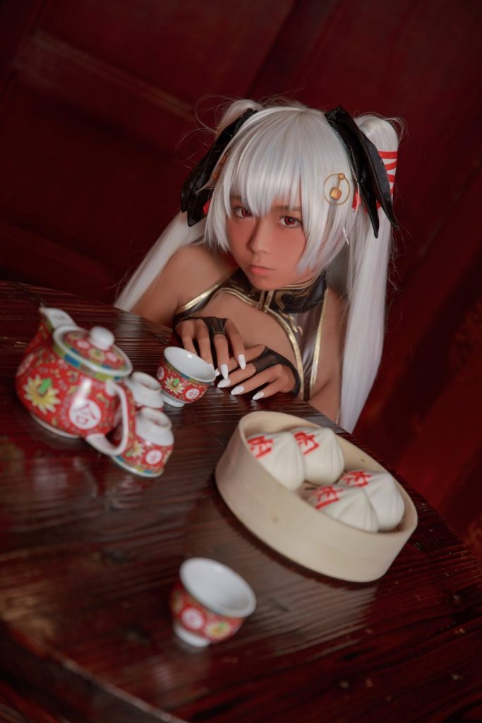 Coser@G44不会受伤 Vol.024: 褐色旗袍娘