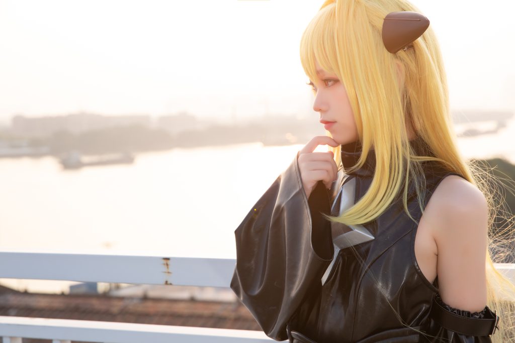 Watch sexy Coser@G44不会受伤 Vol.039: 小暗常服 photos