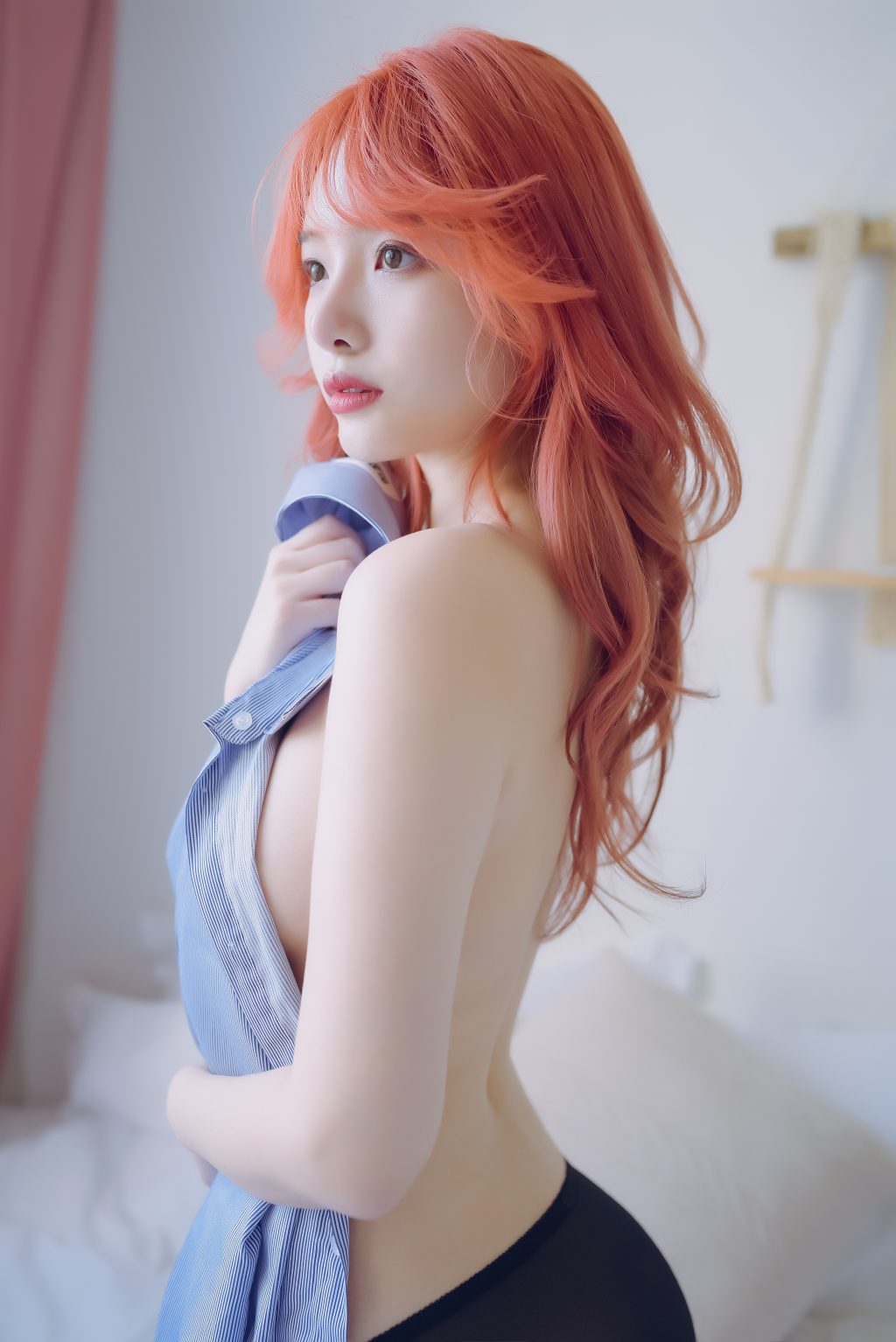 Watch sexy Coser@雯妹不讲道理 No.031: 蓝色衬衫 photos