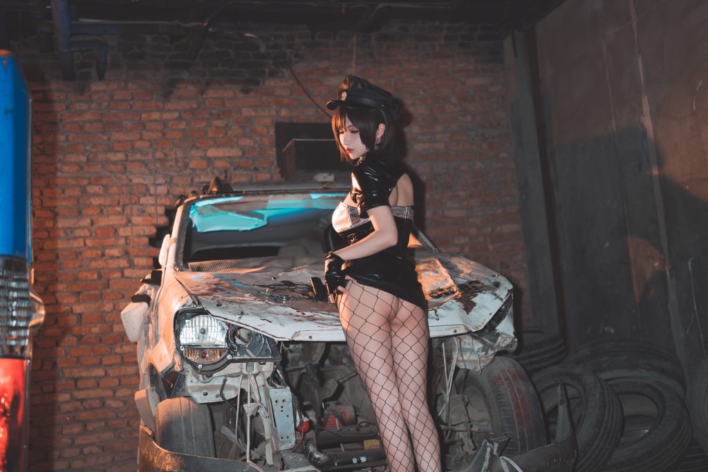 Watch sexy Coser@rioko凉凉子 Vol.035: 实习警察 photos