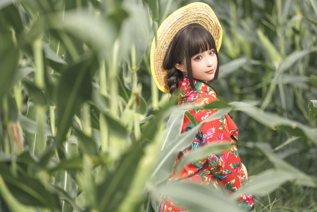 Watch sexy Coser@蠢沫沫 (chunmomo): The Story of Cornfield photos