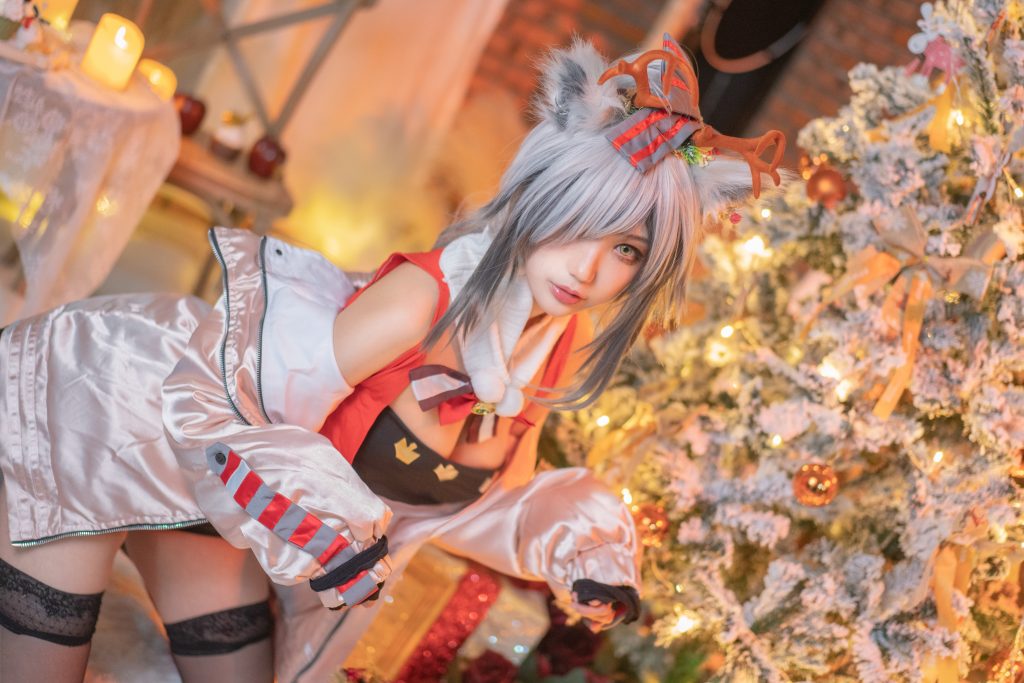 Watch sexy Coser@周叽是可爱兔兔 Vol.032: 圣诞黑丝兽耳 photos