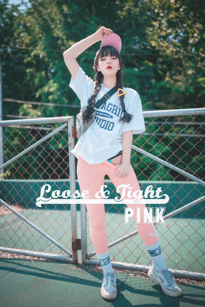 DJAWA Photo – Jeong Jenny (정제니): “Loose and Tight Pink”