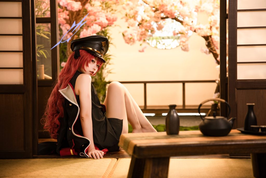 Watch sexy Coser@G44不会受伤 Vol.083: 碧蓝档案 伊吕波 photos