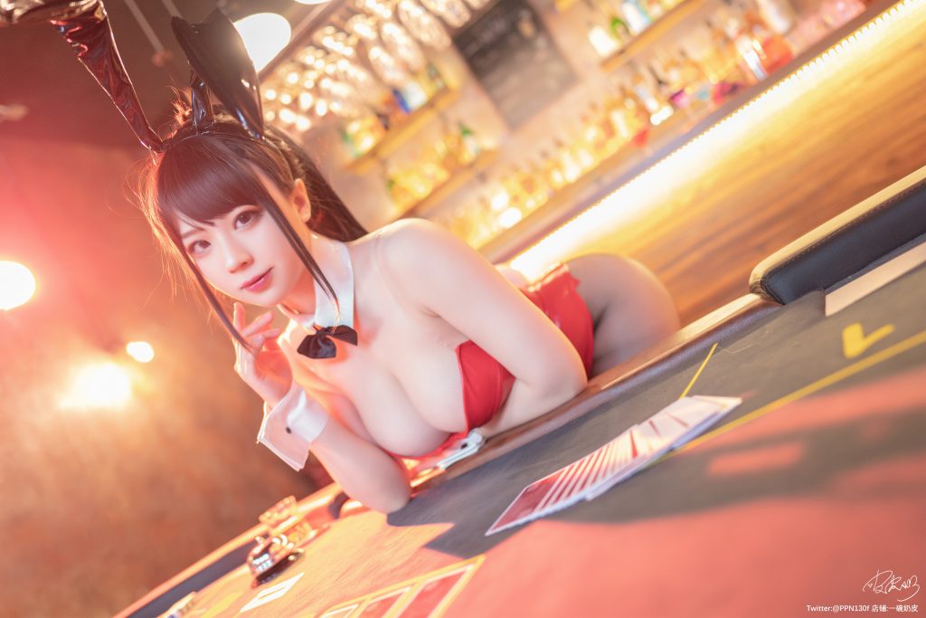 Watch sexy Coser@皮皮奶可可爱了啦: 元旦兔女郎 photos