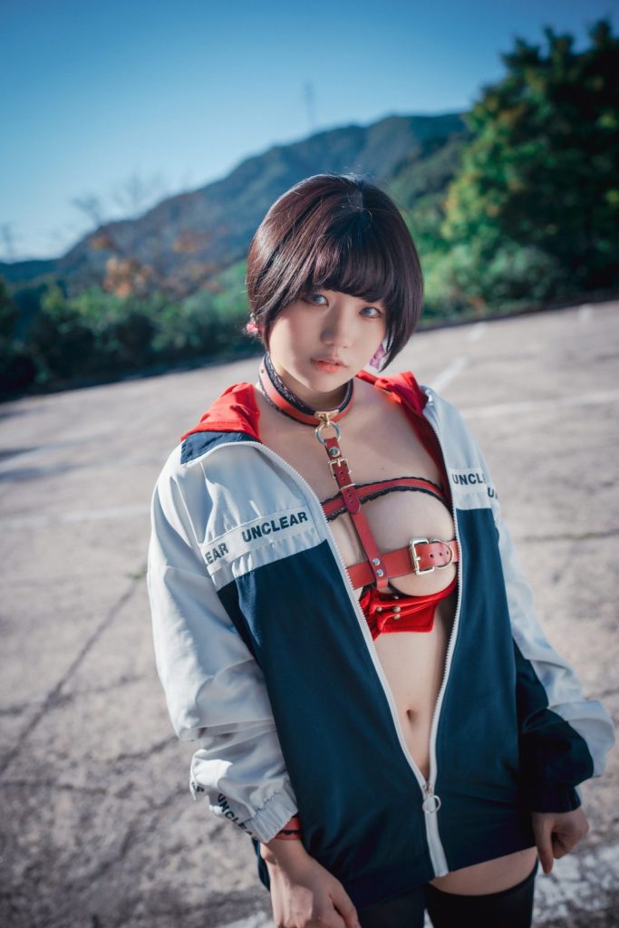 DJAWA Photo – Mimmi (밈미): “Naughty Red Hiring Hood”