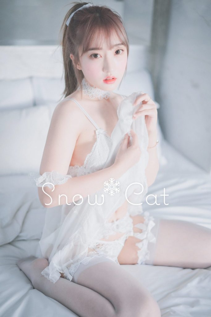 DJAWA Photo – HaNari (하나리): “Snow Cat”