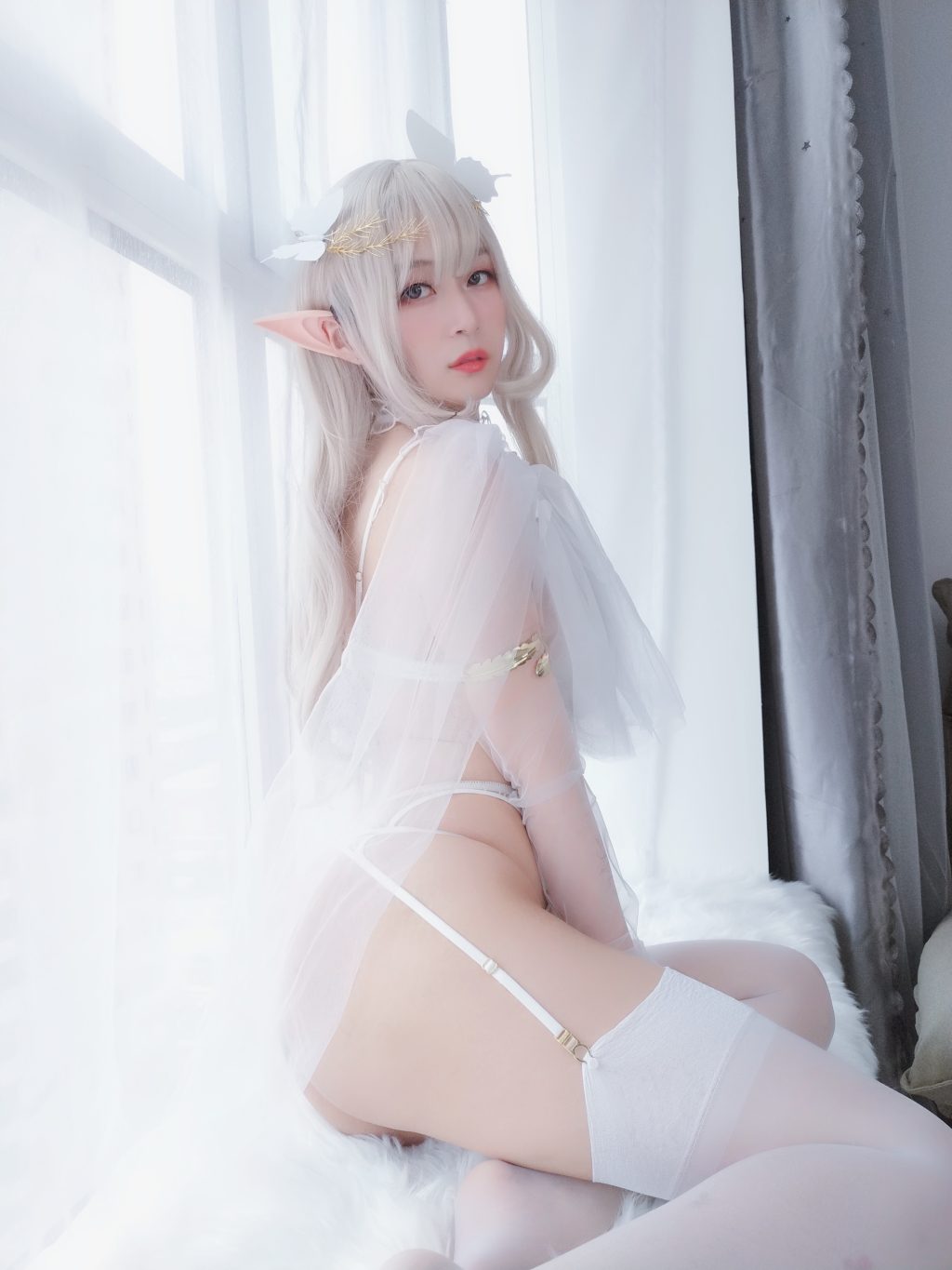 Watch sexy Coser@白银81: 梦中的精灵 photos