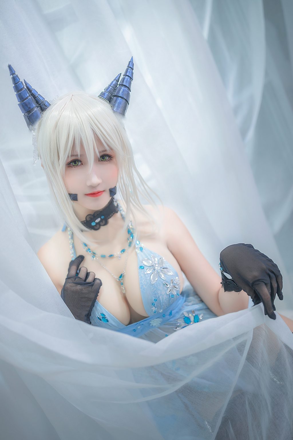 Watch sexy Coser@三度_69 Vol.077: 黑枪呆 photos