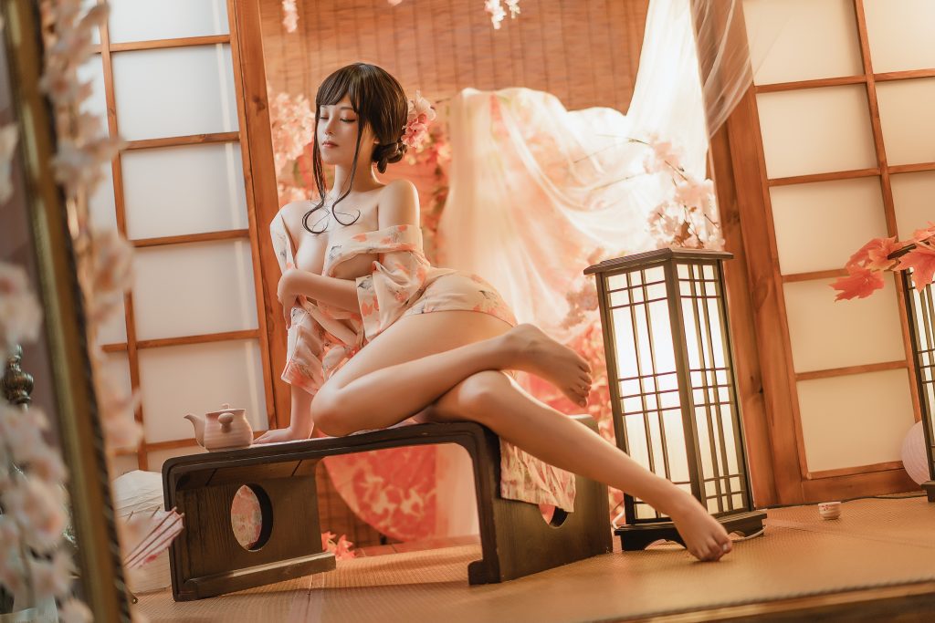 Watch sexy Coser@蜜汁猫裘 Vol.066: 浴娘2 photos