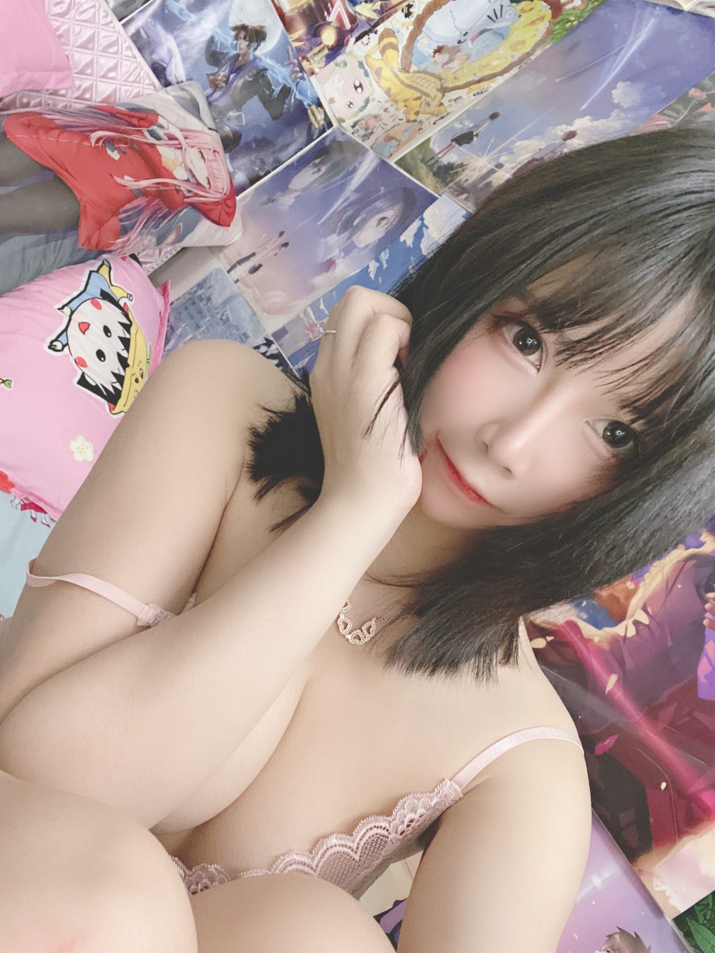 Watch sexy Coser@抱走莫子aa Vol.021: 限量手机自拍 photos