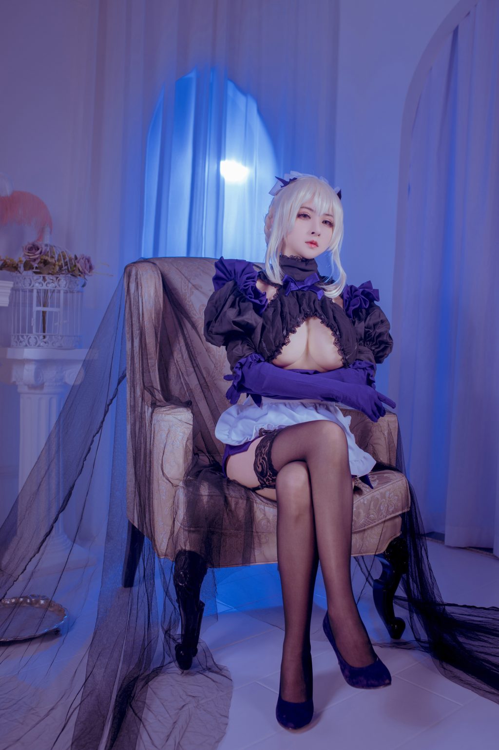 Watch sexy Coser@rioko凉凉子 Vol.022: 黑枪呆女仆 photos