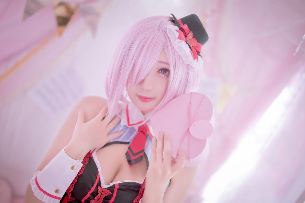 Watch sexy Coser@周叽是可爱兔兔 Vol.027: 玛修情人节 photos