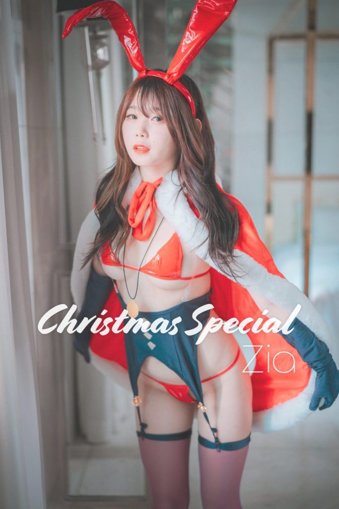 DJAWA Photo – Zia (지아): “Christmas Special 2020”