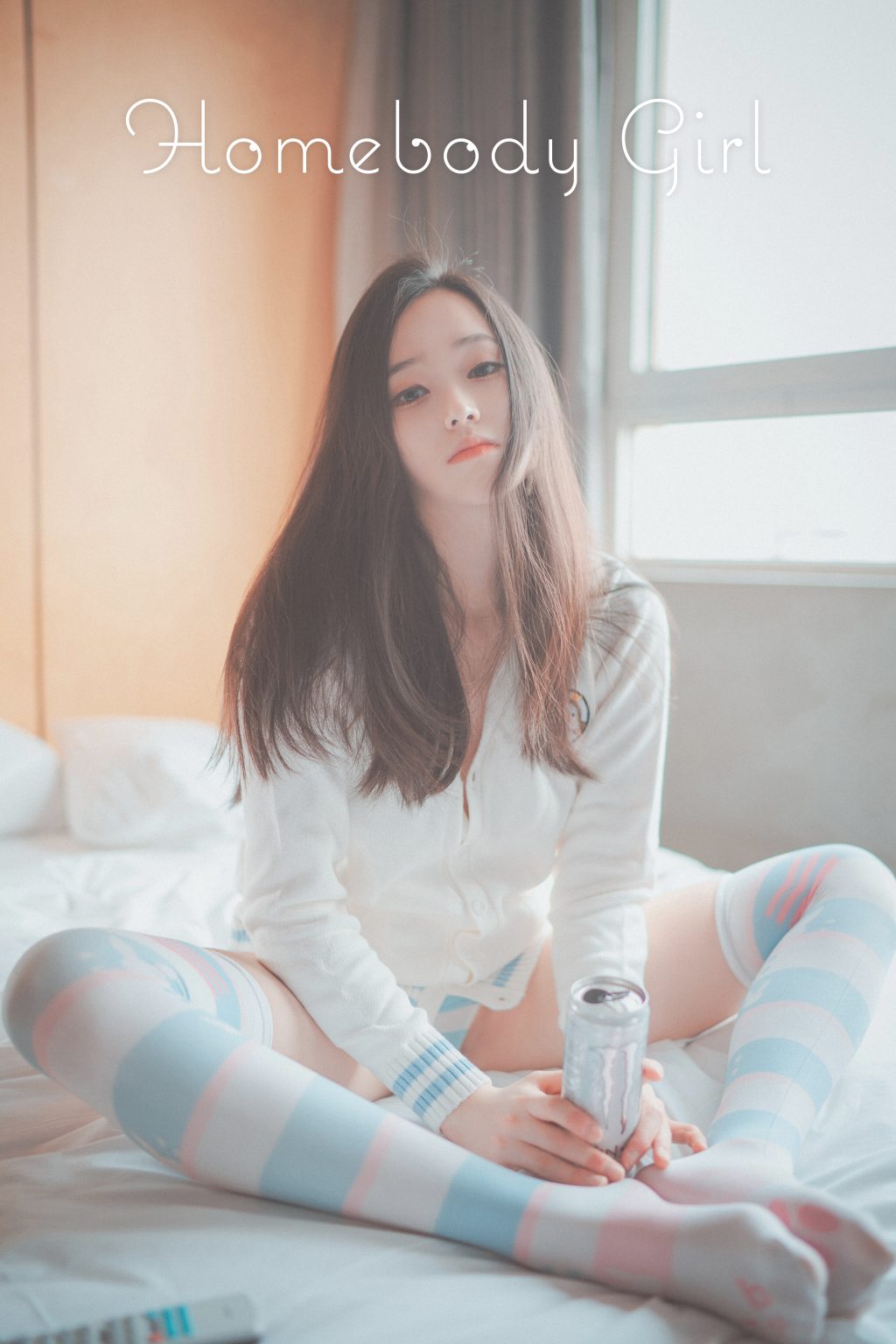 Watch sexy DJAWA Photo – Bambi (밤비): “Homebody Girl” photos