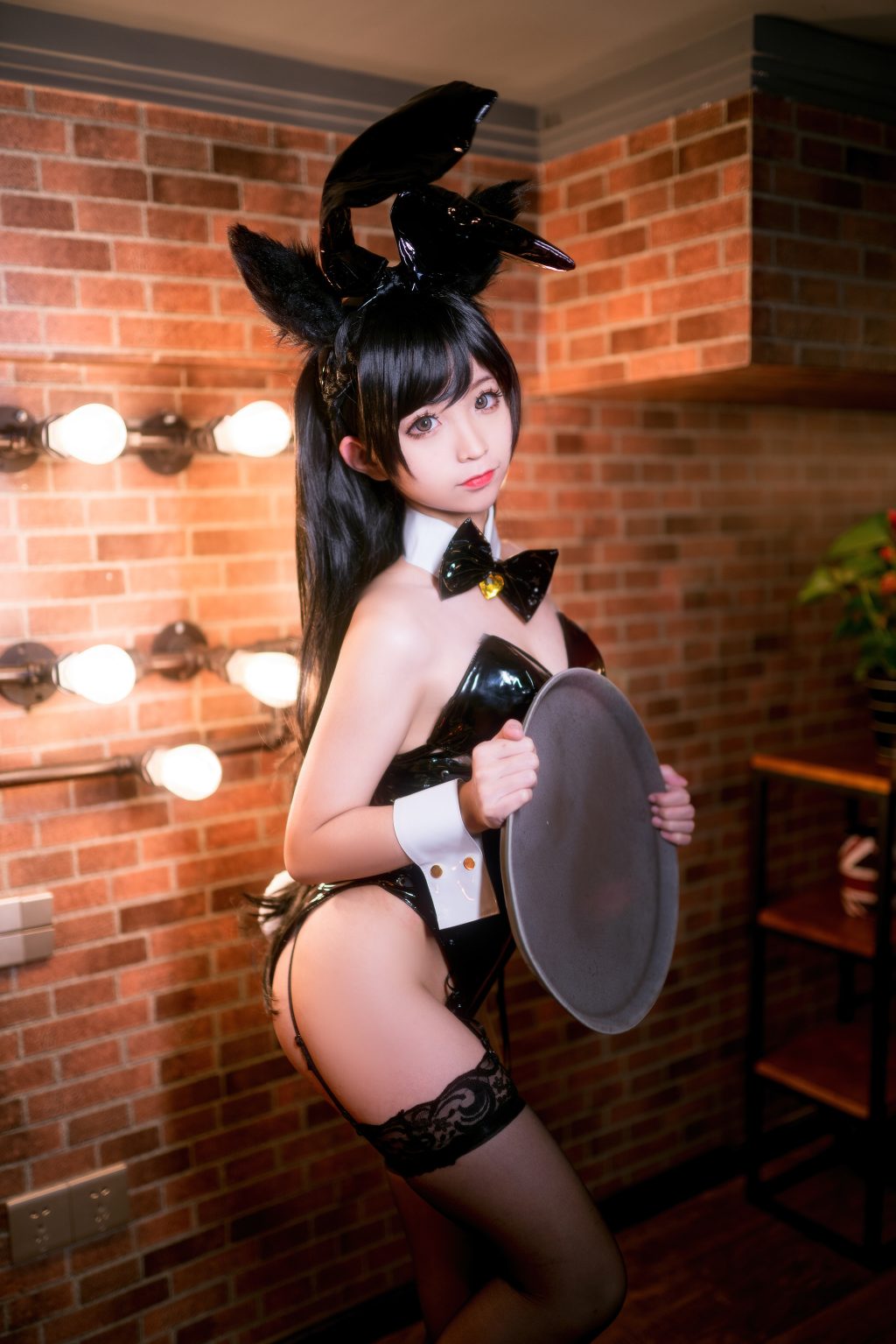 Watch sexy Coser@蠢沫沫 (chunmomo) Vol.007: 爱宕兔女郎 photos