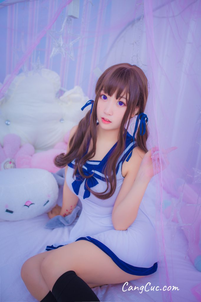 Coser@Mao Jiu Jiang Sakura (猫九酱Sakura) – 连衣水手服