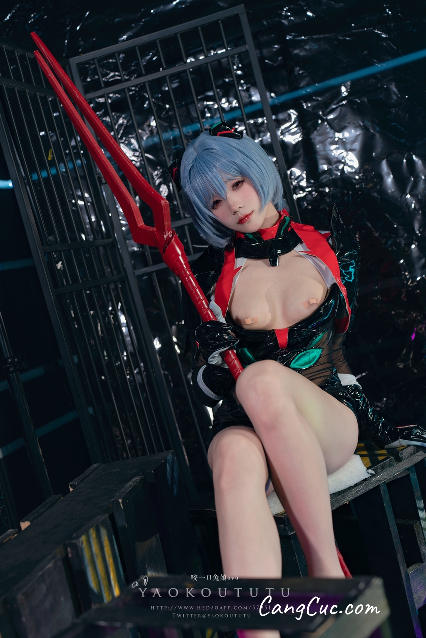 Watch sexy Coser@黏黏团子兔 – 『黑凌波』&小剧场 photos