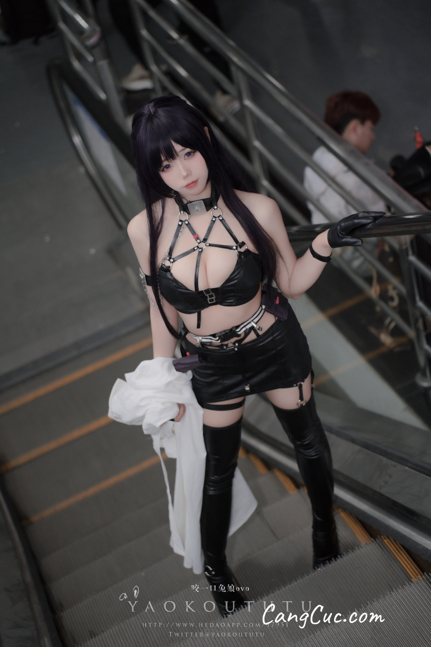 Watch sexy Coser@黏黏团子兔 – 漫展-米哈拉『烤全兔专属配菜』 photos