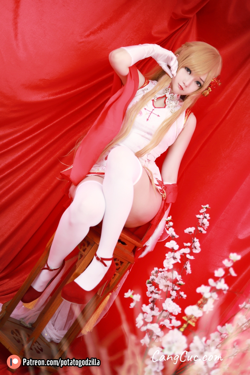 Watch sexy Coser@Potato Godzilla – Asuna Yuuki Qipao photos