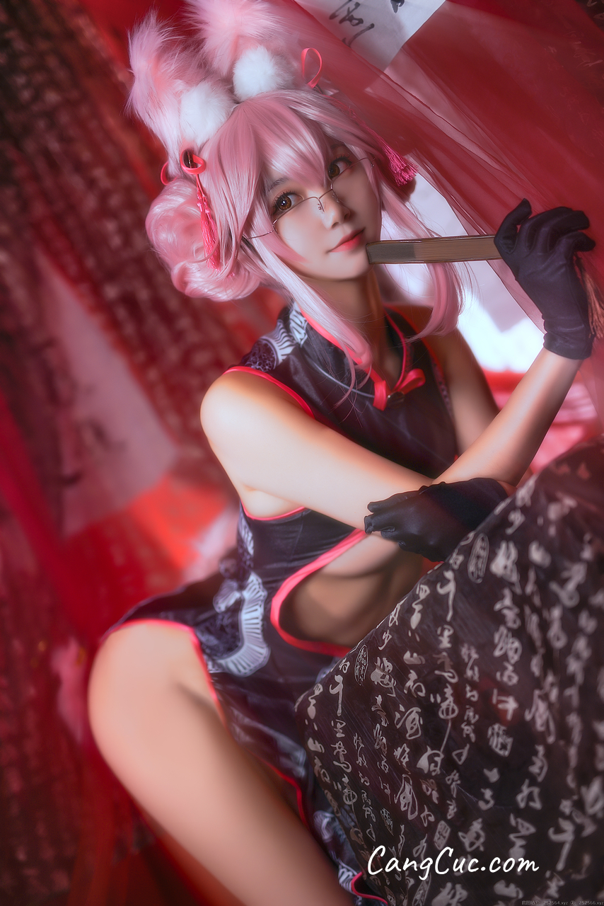 Watch sexy Coser@黑川 Vol.011 杀阶旗袍 柯杨斯卡娅 photos