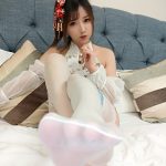 Coser@小女巫露娜 Vol.009 白色蕾丝长筒