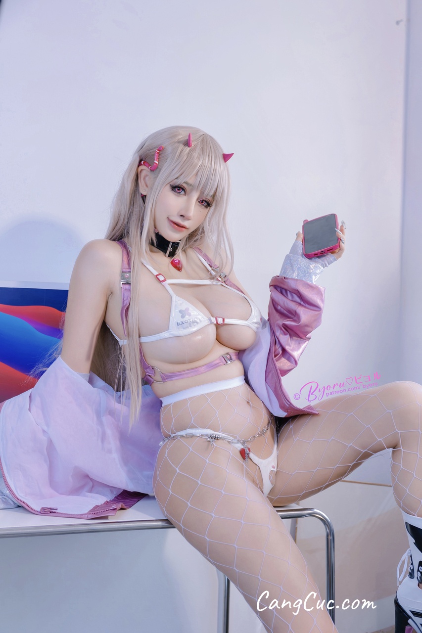 Watch sexy Coser@Byoru – Viper photos