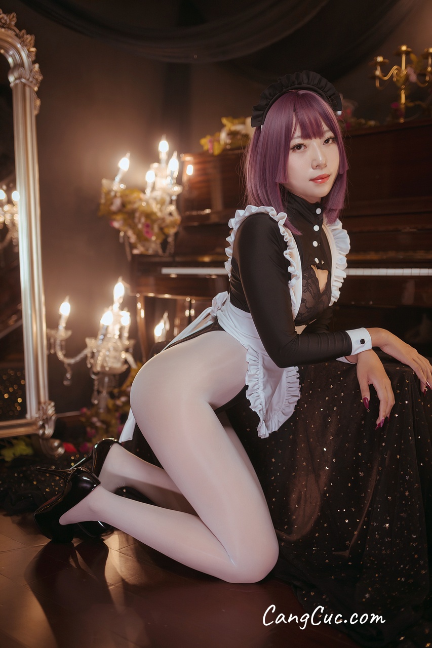 Watch sexy Coser@Money冷冷 No.032 高叉女仆 photos