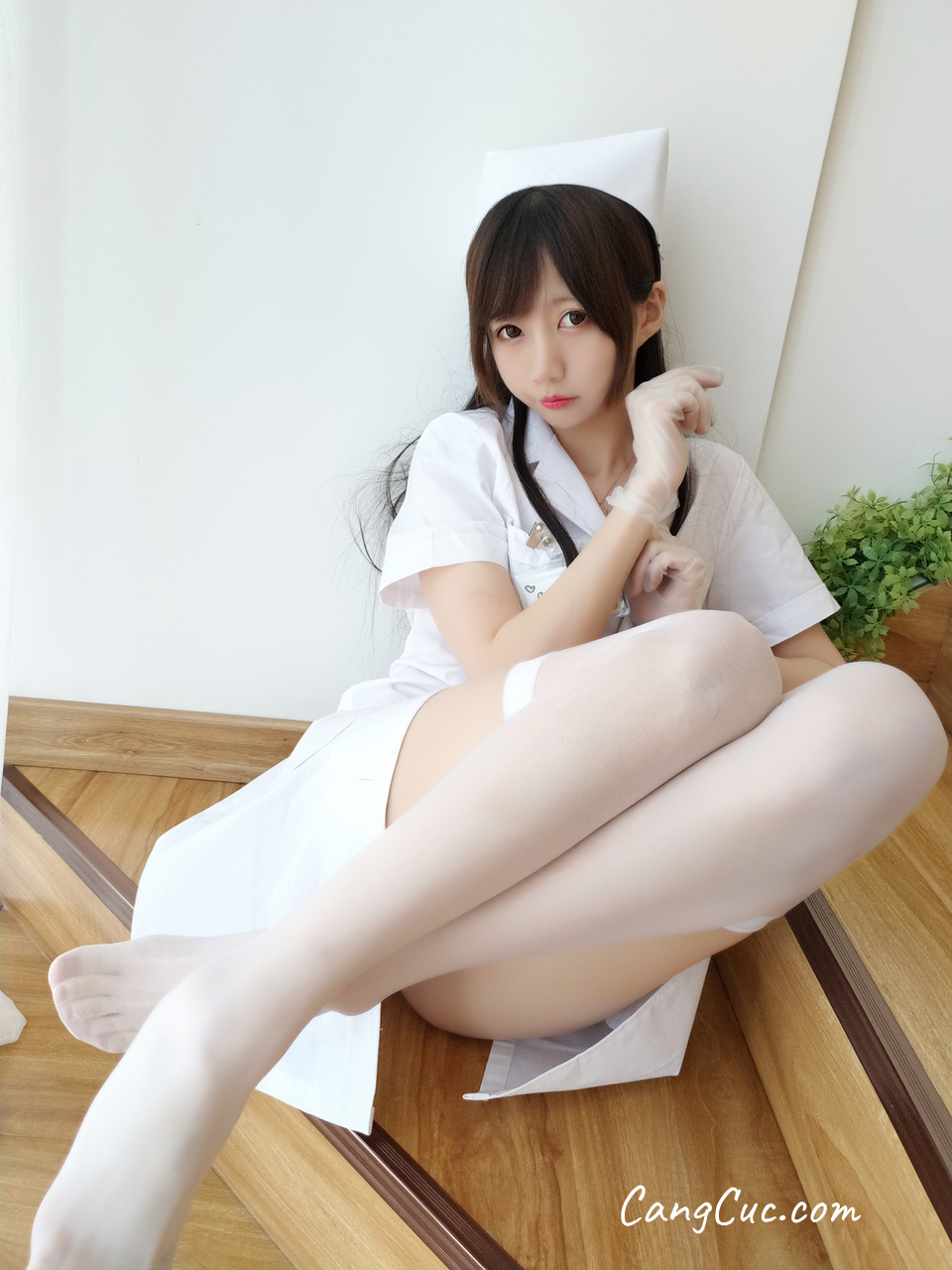 Watch sexy Coser@NAGISA魔物喵 – 自摄系列02白丝护士包 photos